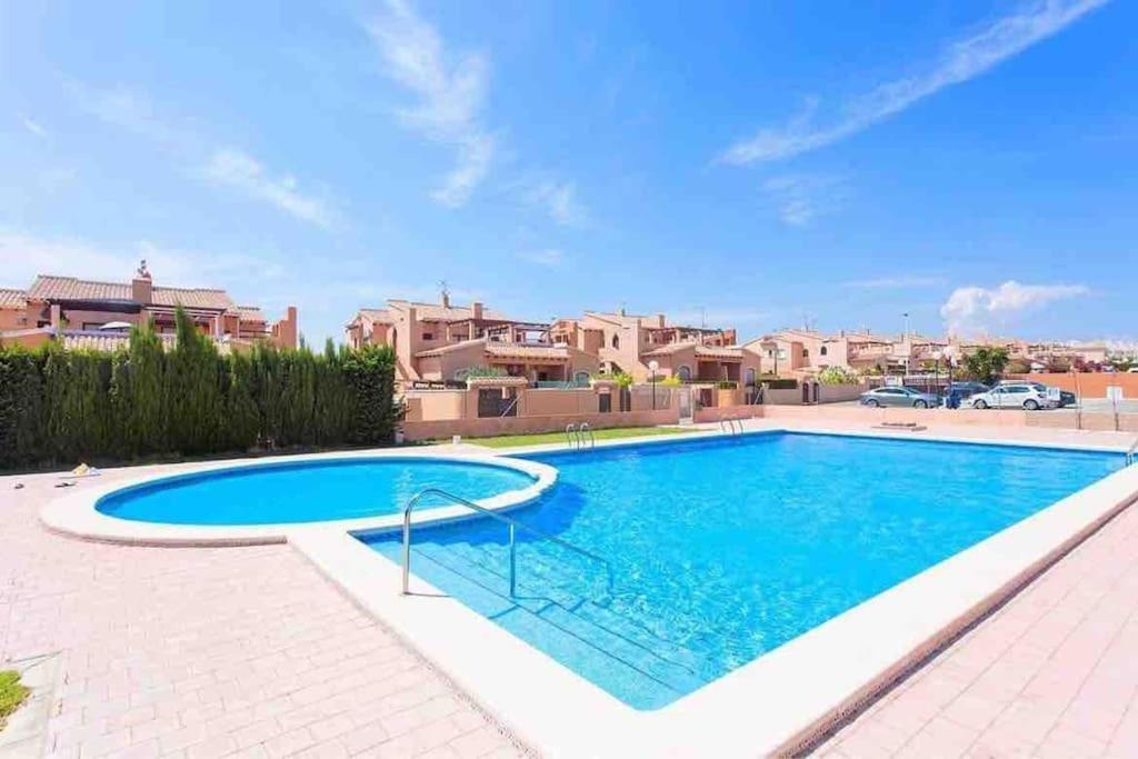 2Bdr Apartment Torrevieja Exterior photo